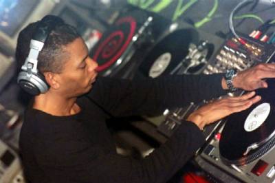 JEFF MILLS